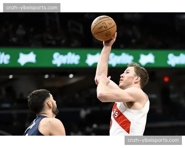 猛龙奎克利珀尔特尔挡拆，内线策应点与外线突击手配合默契